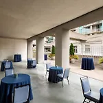 Twelve Midtown, Autograph Collection
